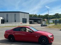 Gebraucht BMW 325 218 PS (160 kW) 2007 Rot Coupé