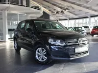 Second-hand VW Tiguan Trendline 122 CP (89 kW) 2014 Negru SUV