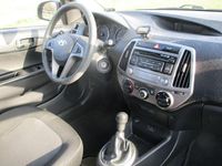 Gebraucht Hyundai i20 Edition 86 PS (63 kW) 2012 Schwarz Kleinwagen