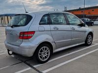 Gebraucht Mercedes B200 135 PS (99 kW) 2005 Van / Kleinbus