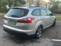 Używany Ford Focus SYNC Edition 125 KM (91 kW) 2014 Srebrny Kombi