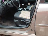 Gebraucht Renault Laguna III Expression 110 PS (80 kW) 2009 Gold Limousine