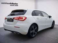Gebraucht Mercedes A200 Night 150 PS (110 kW) 2022 Weiß Limousine