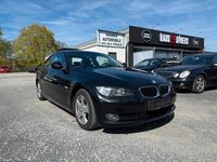 Gebraucht BMW 320 177 PS (130 kW) 2009 Schwarz Coupé