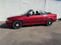 Gebraucht Opel Astra Cabriolet 75 PS (55 kW) 1998 Rot Cabrio