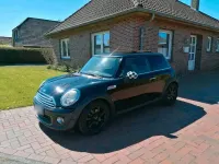 Gebraucht Mini Cooper 98 PS (72 kW) 2010 Schwarz Kleinwagen