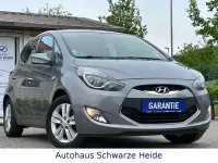 Gebraucht Hyundai ix20 Edition 90 PS (66 kW) 2015 Grau Kleinwagen