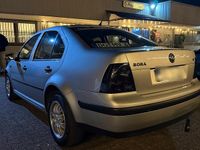 Gebraucht VW Bora 105 PS (77 kW) 2001 Grau Limousine