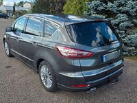 Gebraucht Ford S-MAX Vignale 179 PS (131 kW) 2017 Grau Van / Kleinbus