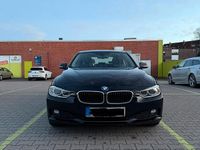 Gebraucht BMW 318 Comfort Edition 143 PS (105 kW) 2012 Schwarz Limousine