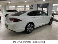 Gebraucht Opel Insignia Dynamic 174 PS (127 kW) 2017 Weiß Limousine