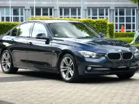 Gebraucht BMW 318 Sport Line 136 PS (100 kW) 2015 Blau Limousine