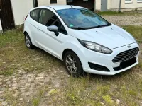 Gebraucht Ford Fiesta 65 PS (47 kW) 2014 Weiß Kleinwagen