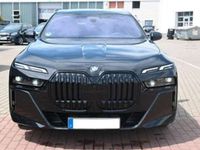 Gebraucht BMW 740 Sport Line 286 PS (210 kW) 2024 Saphirschwarz metallic Limousine