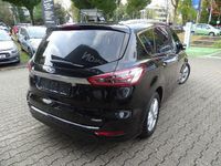 Gebraucht Ford S-MAX Titanium 150 PS (110 kW) 2022 Schwarz Van / Kleinbus