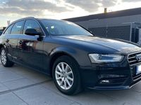 Second-hand Audi A4 Attraction 120 CP (88 kW) 2013 Albastru Break