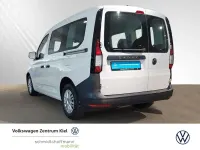 Gebraucht VW Caddy Basis 102 PS (75 kW) 2023 Weiss Van / Kleinbus