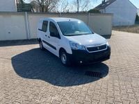 Gebraucht Peugeot Partner 100 PS (73 kW) 2019 Weiß Van / Kleinbus