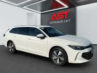 Gebraucht VW Passat Elegance 150 PS (110 kW) 2025 Weiß Kombi