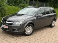 Gebraucht Opel Astra Edition 116 PS (85 kW) 2010 Grau Limousine