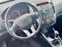 Gebraucht Kia ProCeed 126 PS (92 kW) 2011 Schwarz Kleinwagen