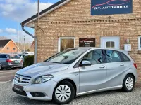 Gebraucht Mercedes B180 109 PS (80 kW) 2012 Silber Van / Kleinbus