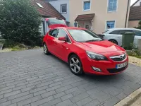 Gebraucht Opel Astra Sport 140 PS (102 kW) 2010 Rot Limousine