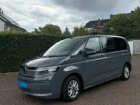 Gebraucht VW Multivan Life 150 PS (110 kW) 2024 Grau Van / Kleinbus