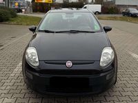 Gebraucht Fiat Punto 69 PS (50 kW) 2011 Schwarz Kleinwagen