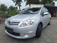 Gebraucht Toyota Auris Edition 99 PS (72 kW) 2011 Silber Kleinwagen