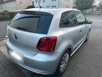 Gebraucht VW Polo 60 PS (44 kW) 2011 Silber Kleinwagen