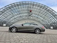 Gebraucht Mercedes E200 AMG 184 PS (135 kW) 2012 Beige Coupé