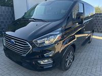 Gebraucht Ford Tourneo Titanium 185 PS (136 kW) 2022 Schwarz metallic Van / Kleinbus