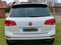 Gebraucht VW Touareg 262 PS (192 kW) 2015 Weiß SUV