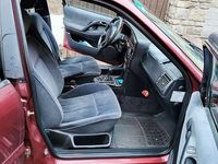 Gebraucht VW Passat 75 PS (55 kW) 2004 Rot Limousine