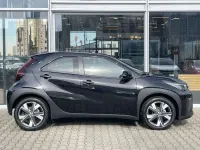 Neu Toyota Aygo X Active 116 PS (85 kW) 2026 Black mica SUV