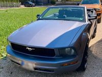 Second-hand Ford Mustang 212 CP (155 kW) 2006 Gri Cabrio