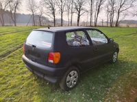 Gebraucht VW Polo 50 PS (36 kW) 1998 Schwarz Kleinwagen