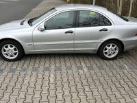 Gebraucht Mercedes C180 Classic 143 PS (105 kW) 2002 Silber Limousine
