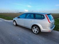 Gebraucht Ford Focus Viva 101 PS (74 kW) 2010 Silber Kombi