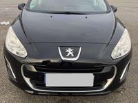 Gebraucht Peugeot 308 Active 150 PS (110 kW) 2013 Schwarz Kombi