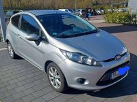 Gebraucht Ford Fiesta 82 PS (60 kW) 2011 Grau Kleinwagen
