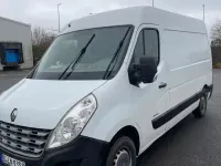 Używany Renault Master 100 KM (73 kW) 2011 Biały Sedan/Limuzyna
