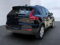 Gebraucht Volvo XC40 129 PS (94 kW) 2022 Black solid (stone) / solid (schwarz) SUV