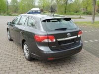 Gebraucht Toyota Avensis 124 PS (91 kW) 2012 Grau metallic Kombi