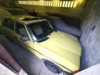 Gebraucht Mercedes 230 109 PS (80 kW) 1978 Gelb Limousine