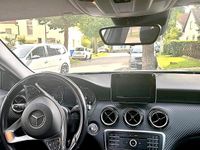 Gebraucht Mercedes GLA180 130 PS (95 kW) 2020 Weiß SUV