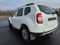 Gebraucht Dacia Duster 105 PS (77 kW) 2016 Weiß SUV