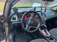 Gebraucht Opel Astra 140 PS (102 kW) 2012 Gold Limousine