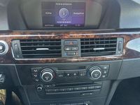 Gebraucht BMW 325 Performance 218 PS (160 kW) 2008 Weiß Limousine